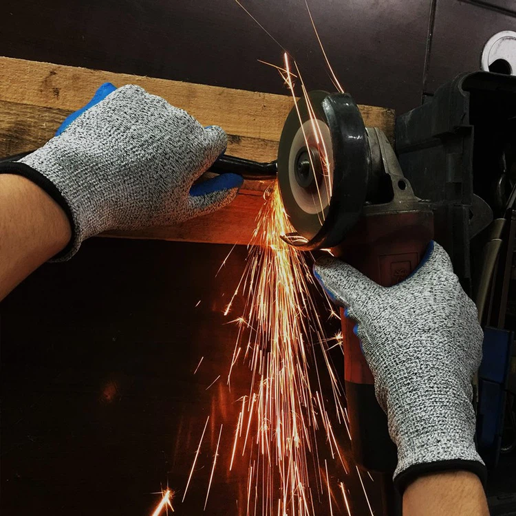 HPPE cut resistant glove with smooth knit shell HPPE cut resistant glove with smooth knit shell